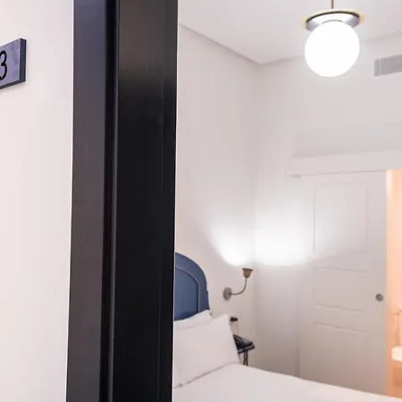Nuea Cicerone Guest house 2*