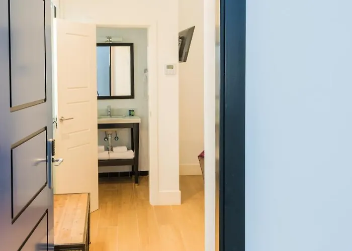 Nuea Cicerone 3* Sevilla